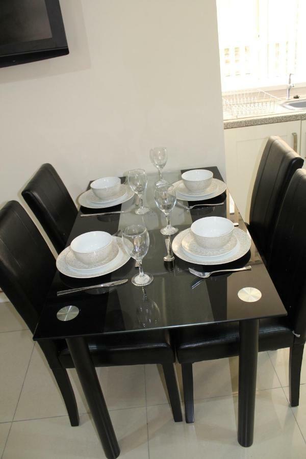 Van Apartments Caerphilly Luaran gambar