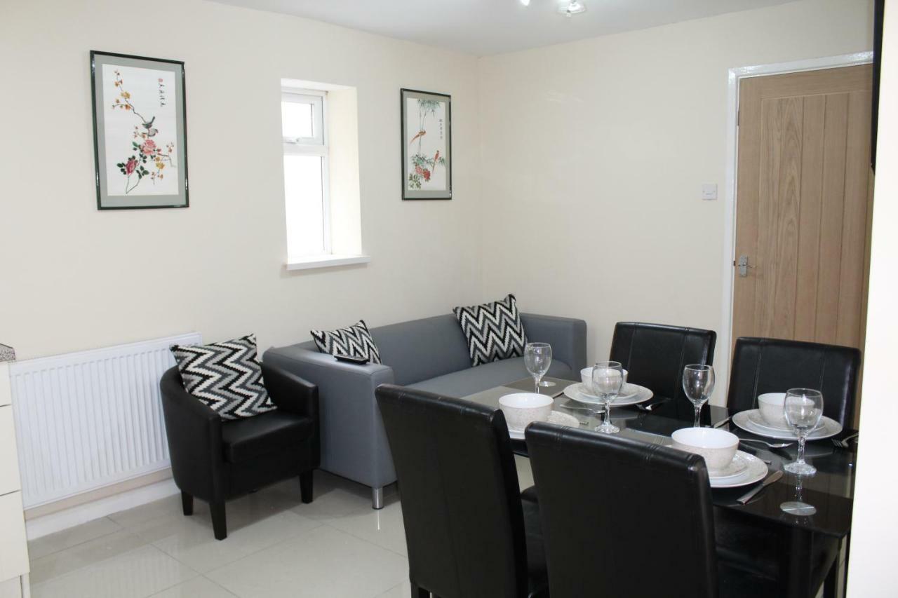 Van Apartments Caerphilly Luaran gambar